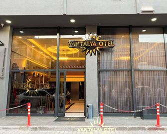 Vantalya Otel - Van - Building