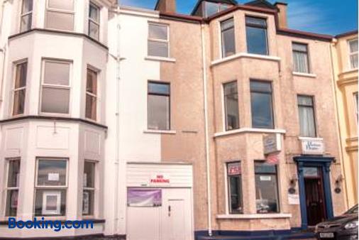 Harbour Heights B&B - Portrush - Building