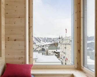 Hotel Maistra 160 - Pontresina - Balkong