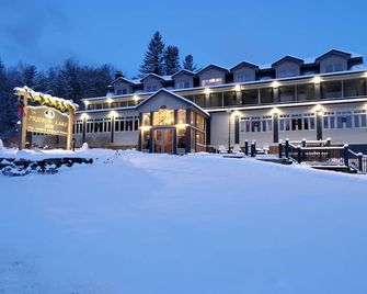 Friends Lake Inn - Chestertown - Gebouw