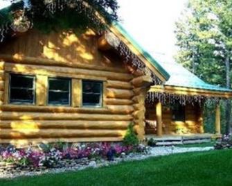 A Montana Bed and Breakfast - Kalispell - Außenansicht