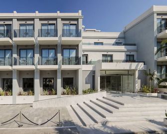 Samian Mare Hotel, Suites & Spa - Karlovasi - Gebouw