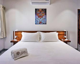Natura Loft Garden fully equipped apartments up to 6 ppl new, perfect location - Santa Teresa - Bedroom