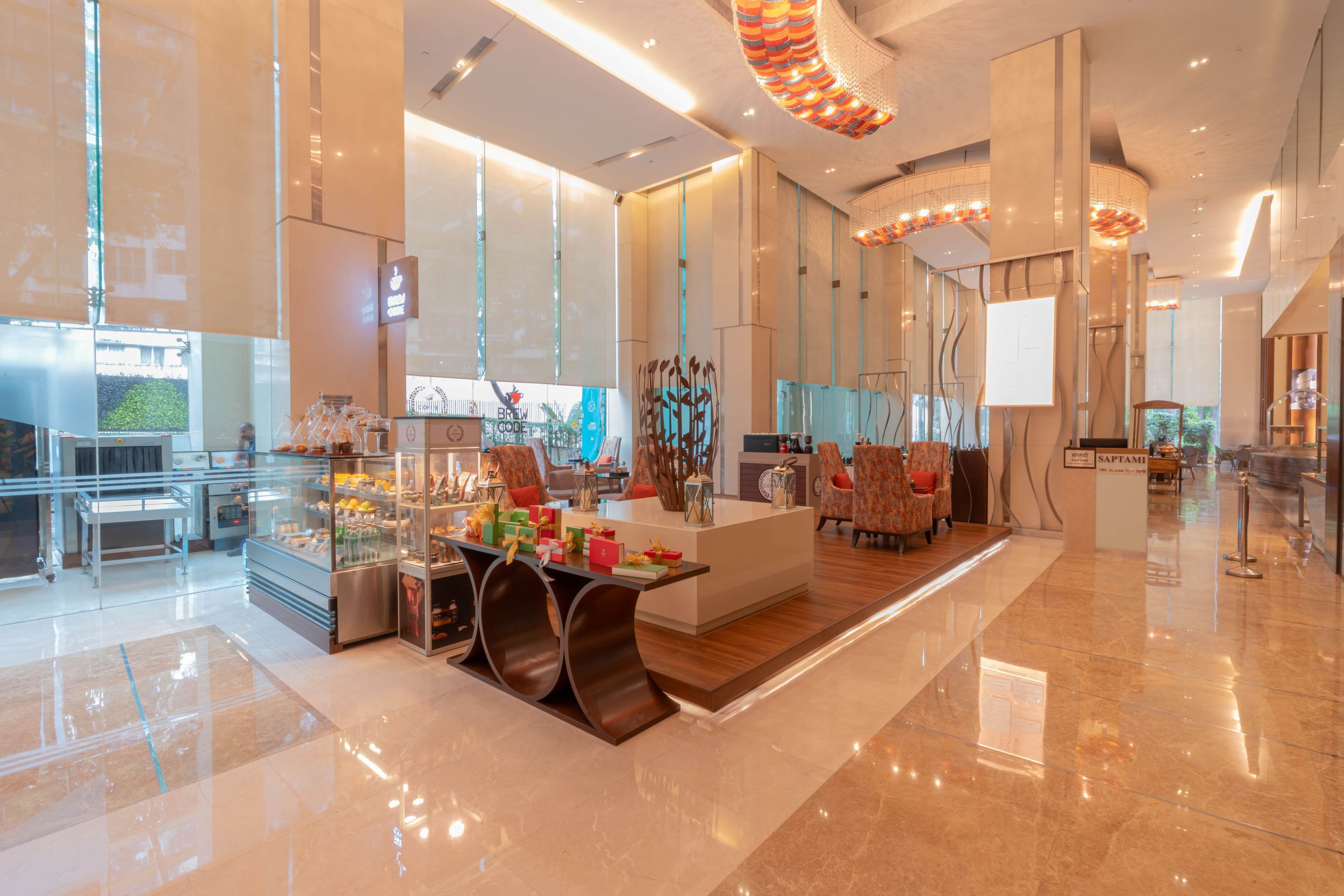 Holiday Inn Mumbai International Airport By IHG thumbnail 2