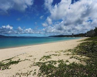 EAST building 10 seconds walk to the beach a new / Nago Okinawa - Nago - Strand