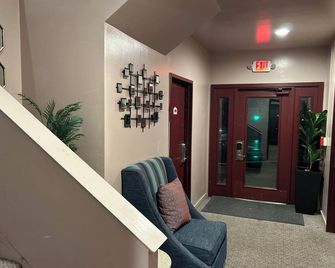 Inn Of The Dove Luxury Romantic Suites Harrisburg - Harrisburg - Hallway