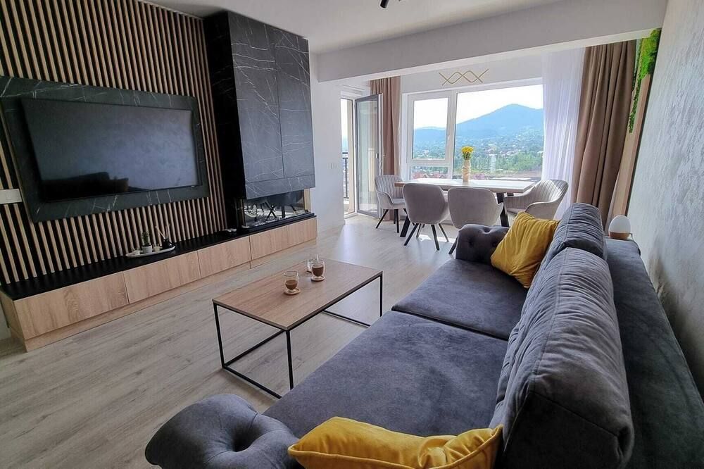 Mountain View Retreat Apartment - private parking - בראסוב - סלון