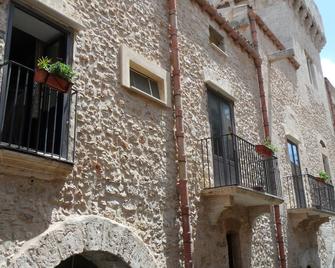 Torre De Ballis House - Alcamo - Edificio