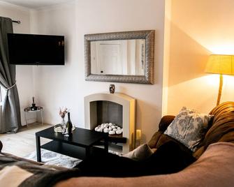 Elite 49 Stays - Newcastle upon Tyne - Living room