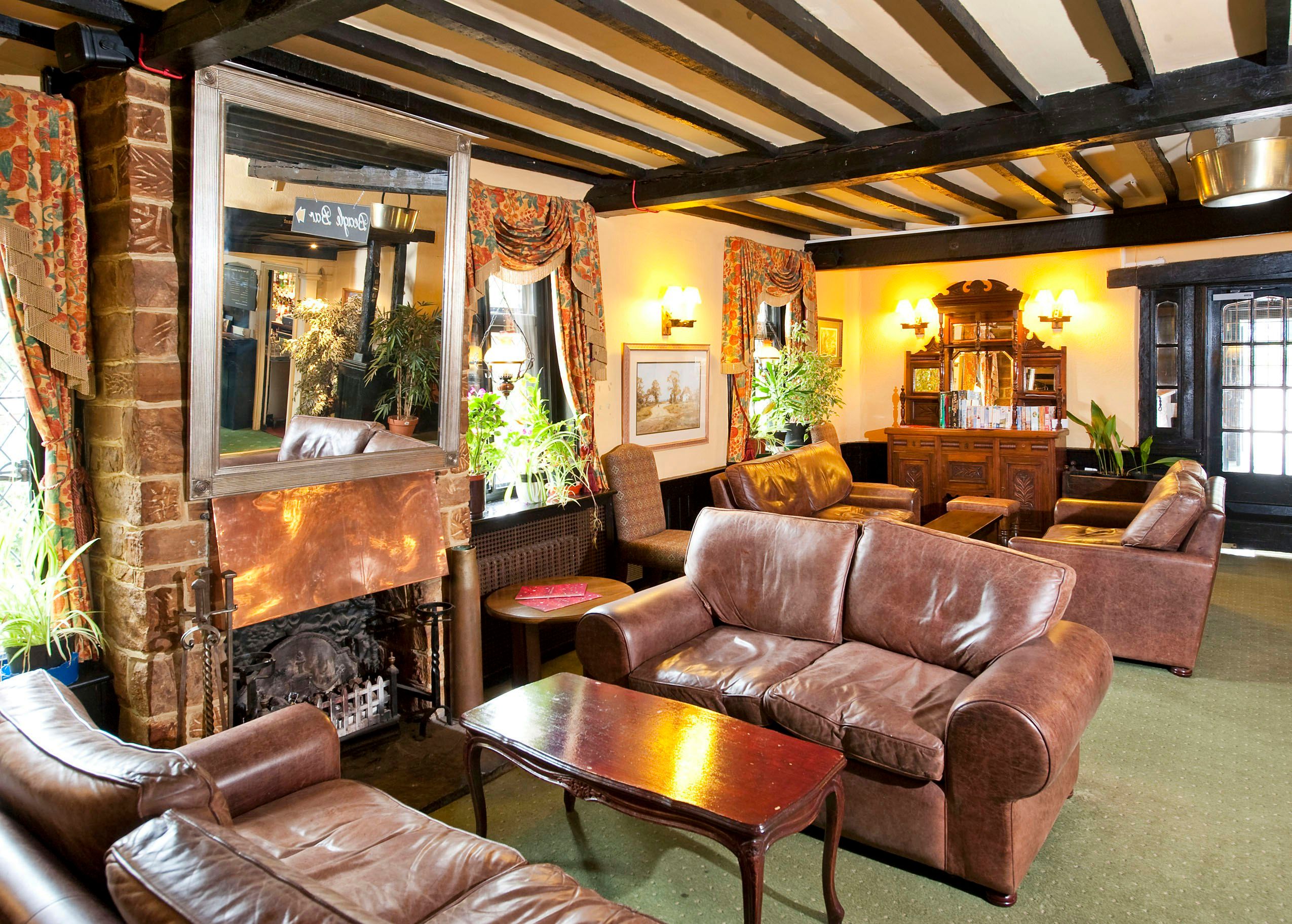 Roebuck by Greene King Inns - Forest Row - Salónek