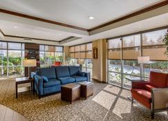 Comfort Suites Seaford - Seaford - Lobby