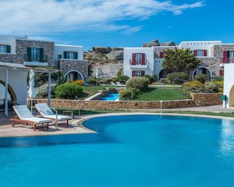Naxos Palace Hotel - Stelida - Bazén