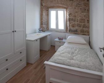 Apartment Antea - Sinj - Habitación