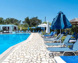 Alexandros Studios and Apartments - Roda - Pool