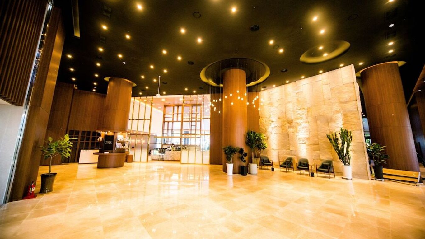 Grandhillstone Hotel