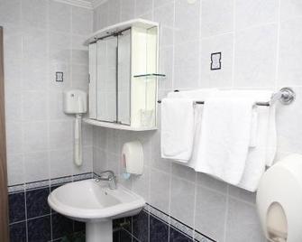 Hotel Ana - Gospić - Bathroom
