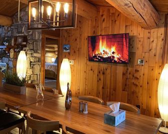 Aurora Villa - פיירבנקס - חדר אוכל