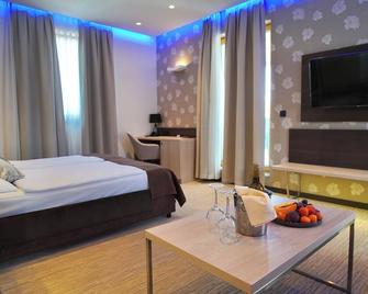 Hotel Gallus - Zagreb - Bedroom
