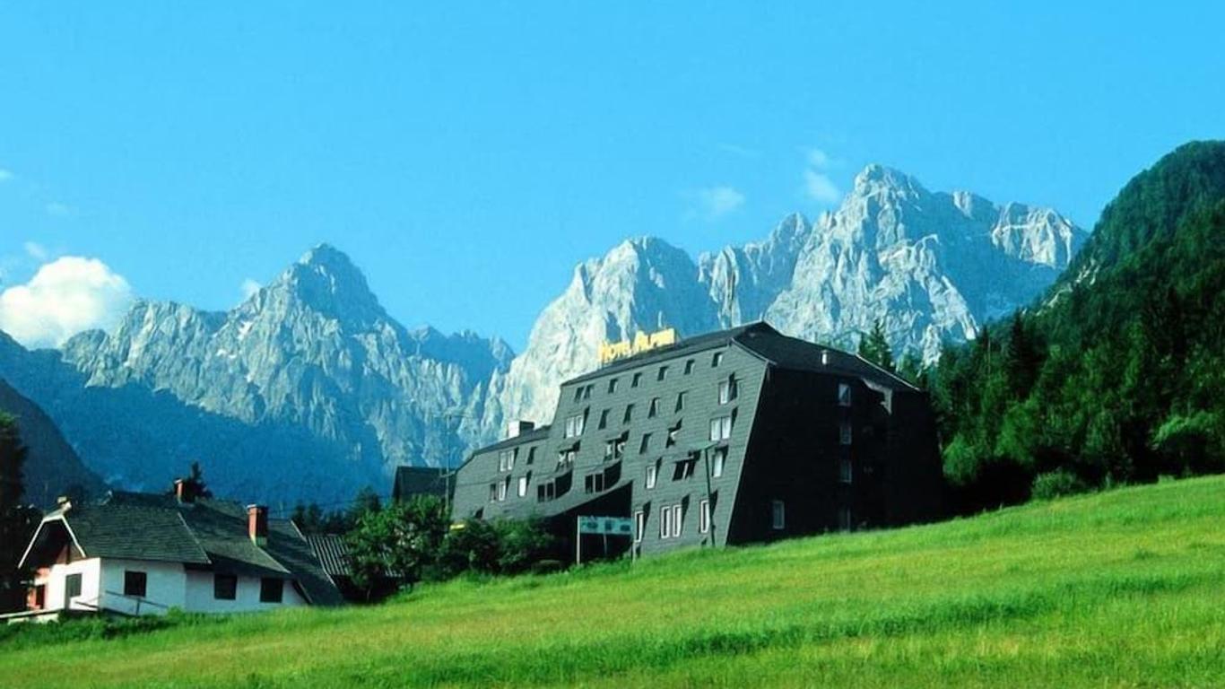 Hotel Alpina