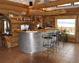 Williston Lake Resort - Hudson's Hope - Bar