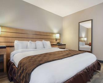 SureStay Plus Hotel by Best Western Tarboro - Tarboro - Habitación