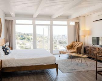 Hollywood Hills Hotel - Los Angeles - Bedroom