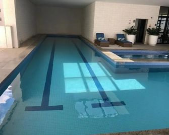 Studio particular em Hotel - ซัลวาดอร์ - สระว่ายน้ำ