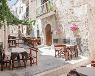 Romantic Apartment in Vieste - 40 m² with Sea View - Vieste - Patio