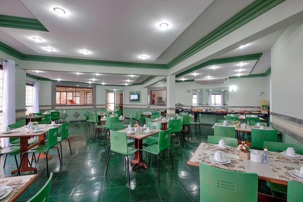 فلات إيتاراري تاور بيتش - سانتوس - مطعم