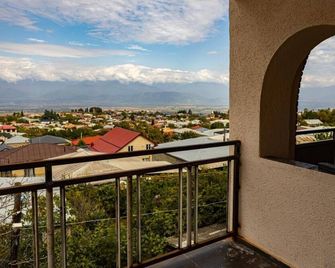 Hotel Horizont Telavi - Telavi - Balcón