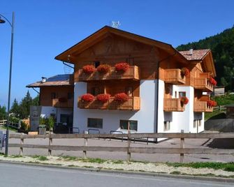 Garnì & Wellness Anderle - Levico Terme - Rakennus