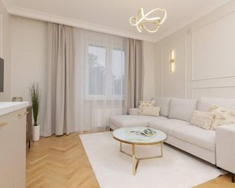 Bright & Elegant Apartment Warsaw by Noclegi Renters - Varsovia - Sala de estar