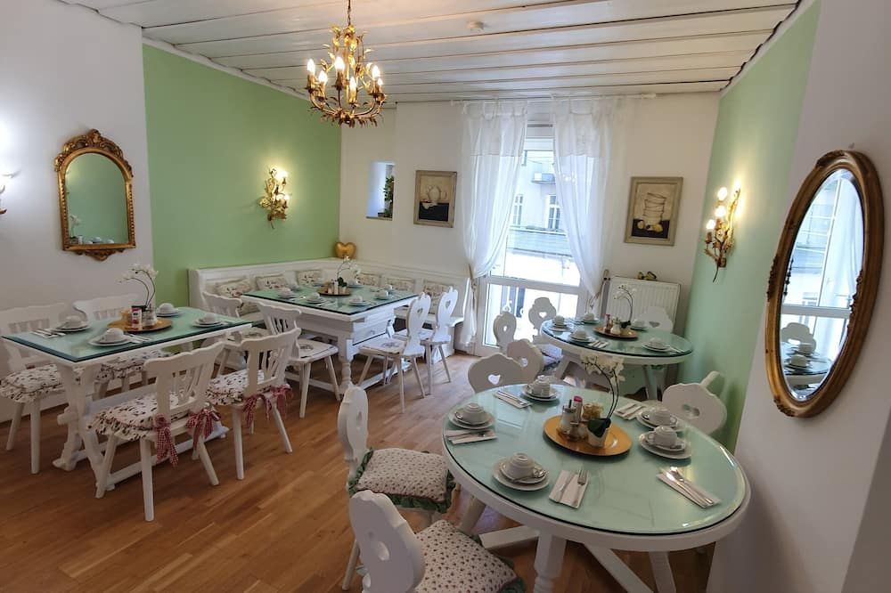 بنسيون زيبل