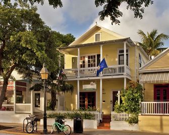 Tropical Inn - Key West - Building