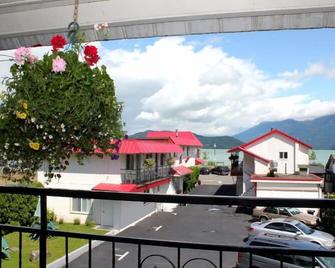 Harrison Spa Motel - Harrison Hot Springs - Balkon