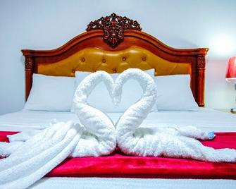 Airport Hotel - Angeles City - Habitación