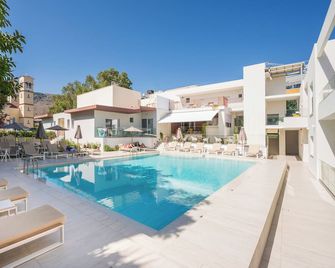 Tarra Seaside Hotel - Georgioupoli - Pool