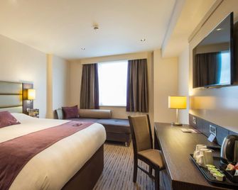 Premier Inn Birkenhead Town Centre - Birkenhead - Schlafzimmer