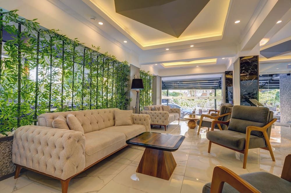 Miss Cleopatra Hotel - אלניה