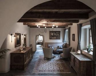 Hotel Ansitz Steinbock - Villandro/Villanders - Living room
