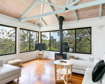 Koala View - Kennett River - Living room