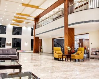 Hotel Platinum Shravasti - Shravasti - Lobby