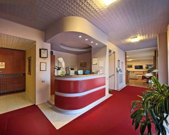 Hotel Cristallo - Brescia - Lễ tân