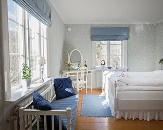 Ölme Prästgård Gästgiveri - Kristinehamn - Bedroom