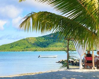 Navutu Stars Resort - Yanggeta Island - Beach
