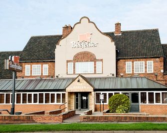 Premier Inn Rotherham East - M18/M1 - Rotherham - Building