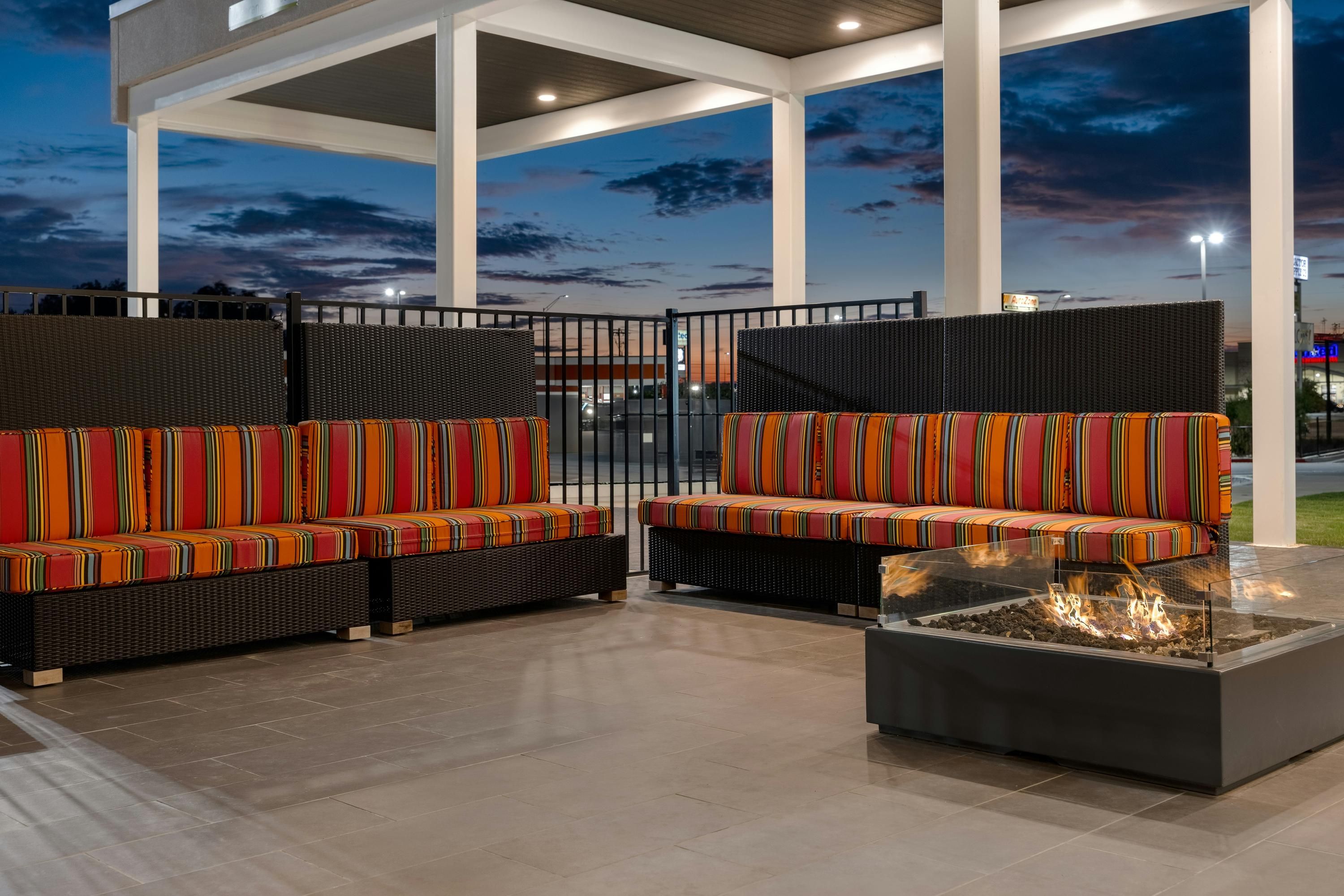 Home2 Suites by Hilton Brownwood - Brownwood - Lounge