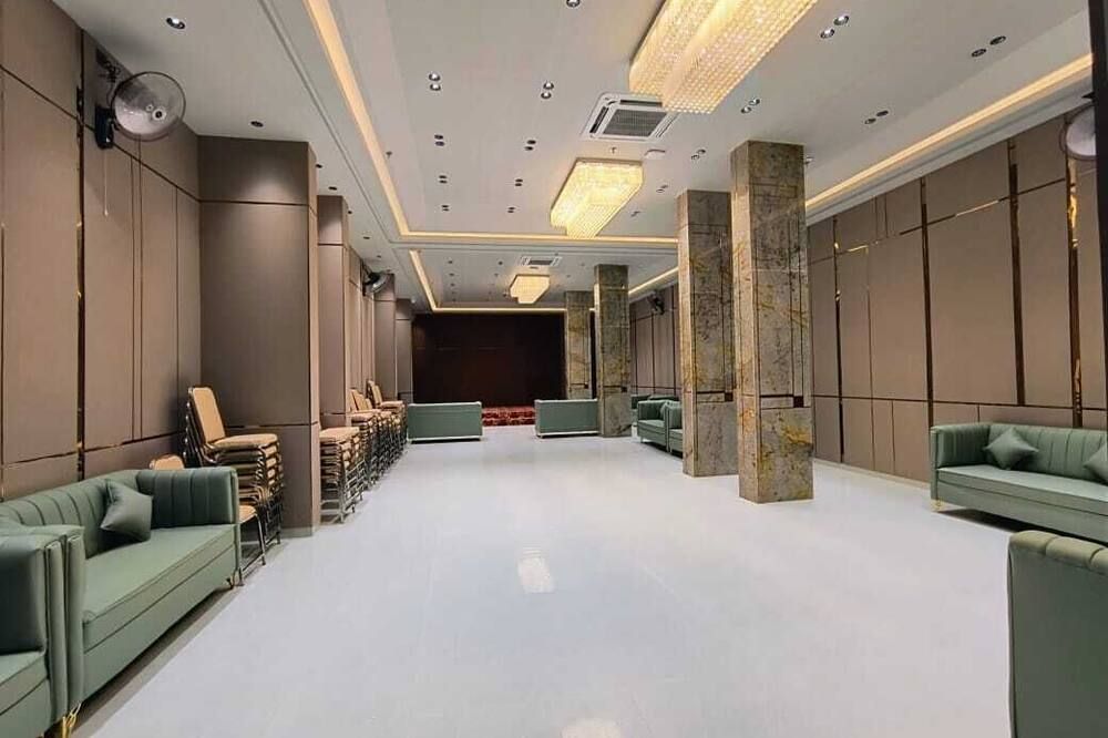 Hotel Dooars Hilton - Alīpur Duār - Lobby