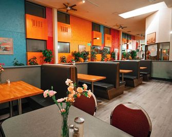 Confederation Inn - Saskatoon - Restaurant