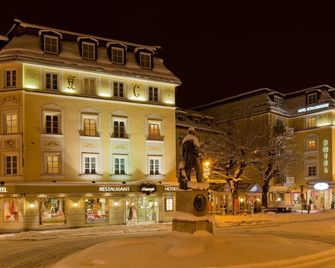 Hotel Schlosskrone - פוסן - בניין